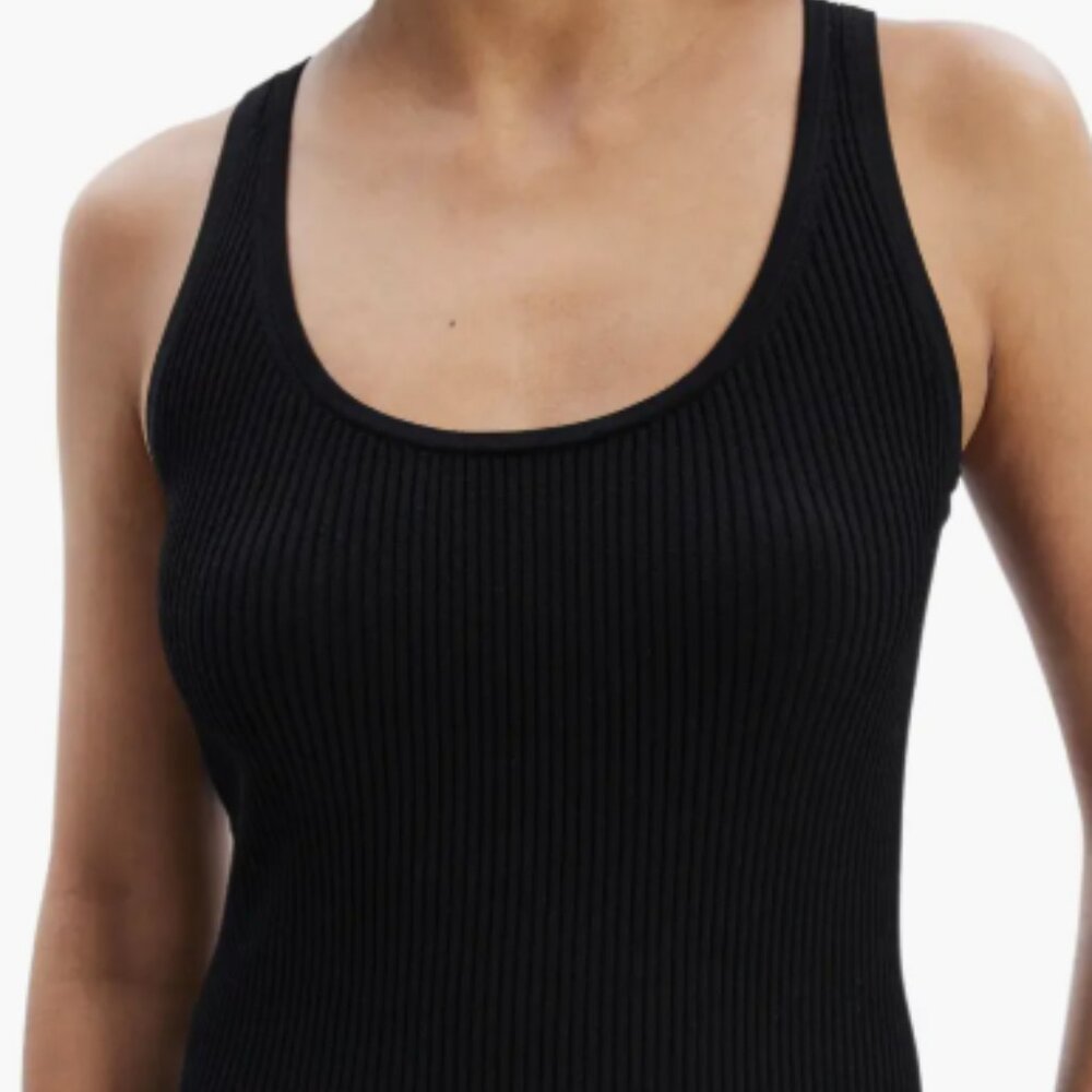 Black M Compact Rib Tank